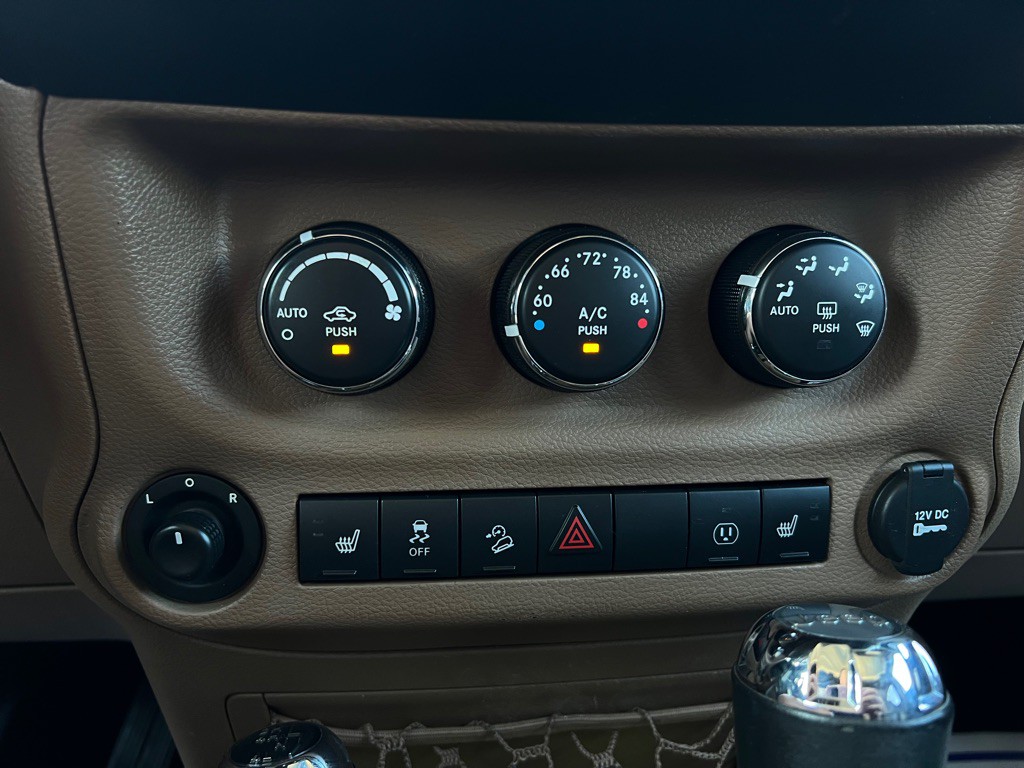 2016 Jeep Wrangler Unlimited Image 14