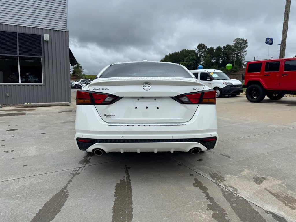 2019 Nissan Altima Image 4