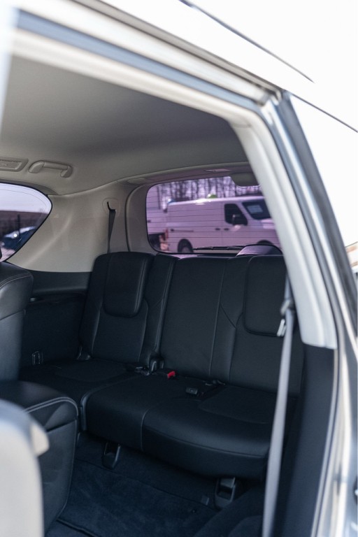 2018 Nissan Armada Image 10