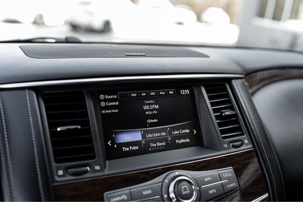 2018 Nissan Armada Image 17