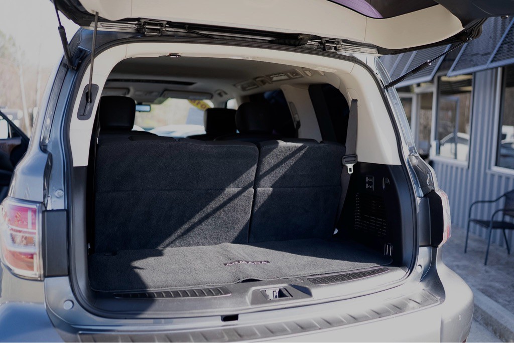 2018 Nissan Armada Image 24
