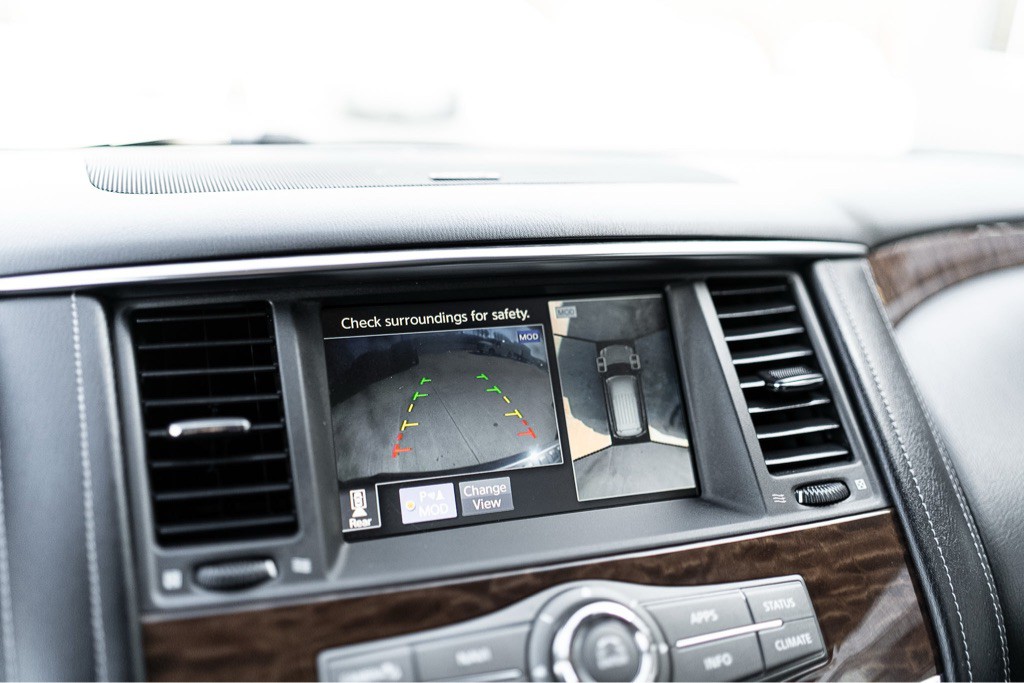 2018 Nissan Armada Image 25