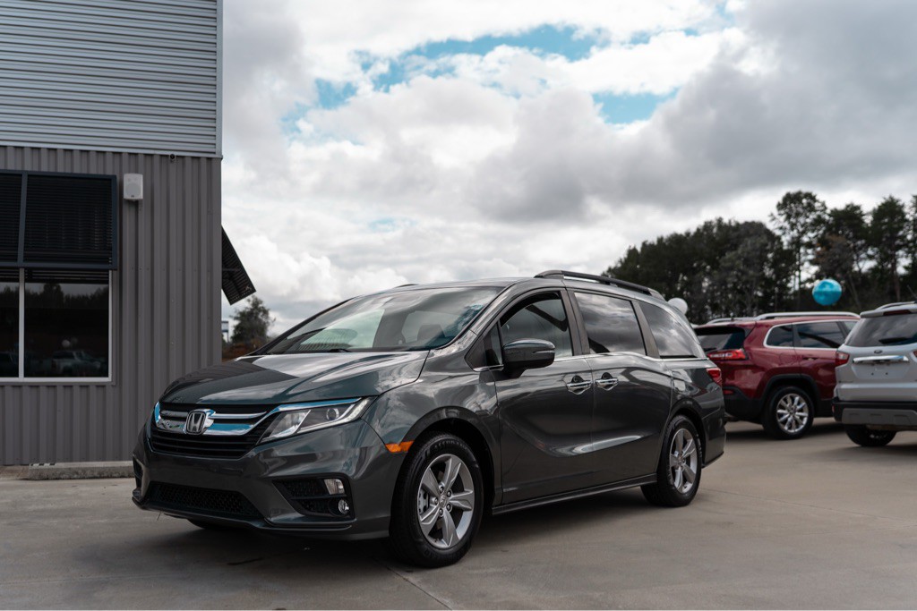 2018 Honda Odyssey Image 1