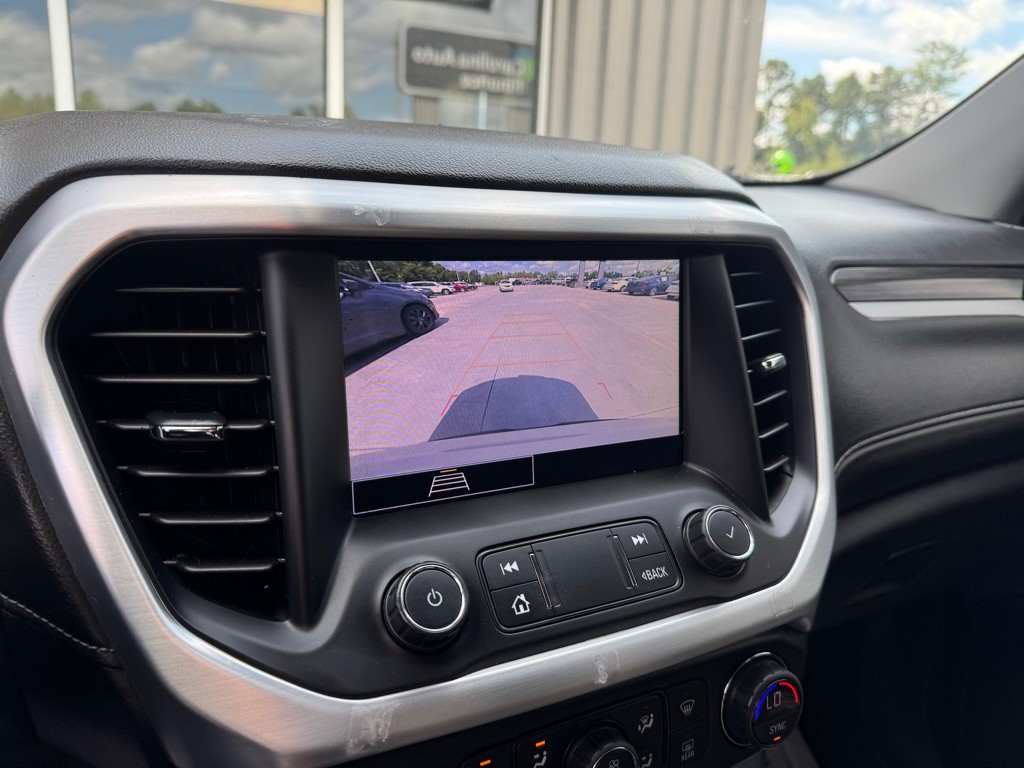 2020 GMC Acadia Image 18