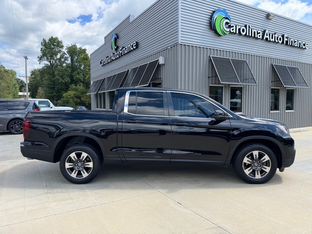 2017 Honda Ridgeline Image 3