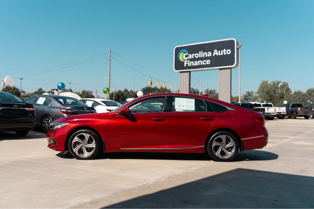 2019 Honda Accord Image 2