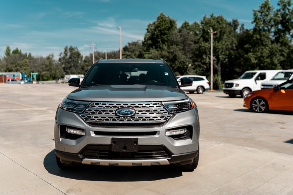 2020 Ford Explorer Image 3