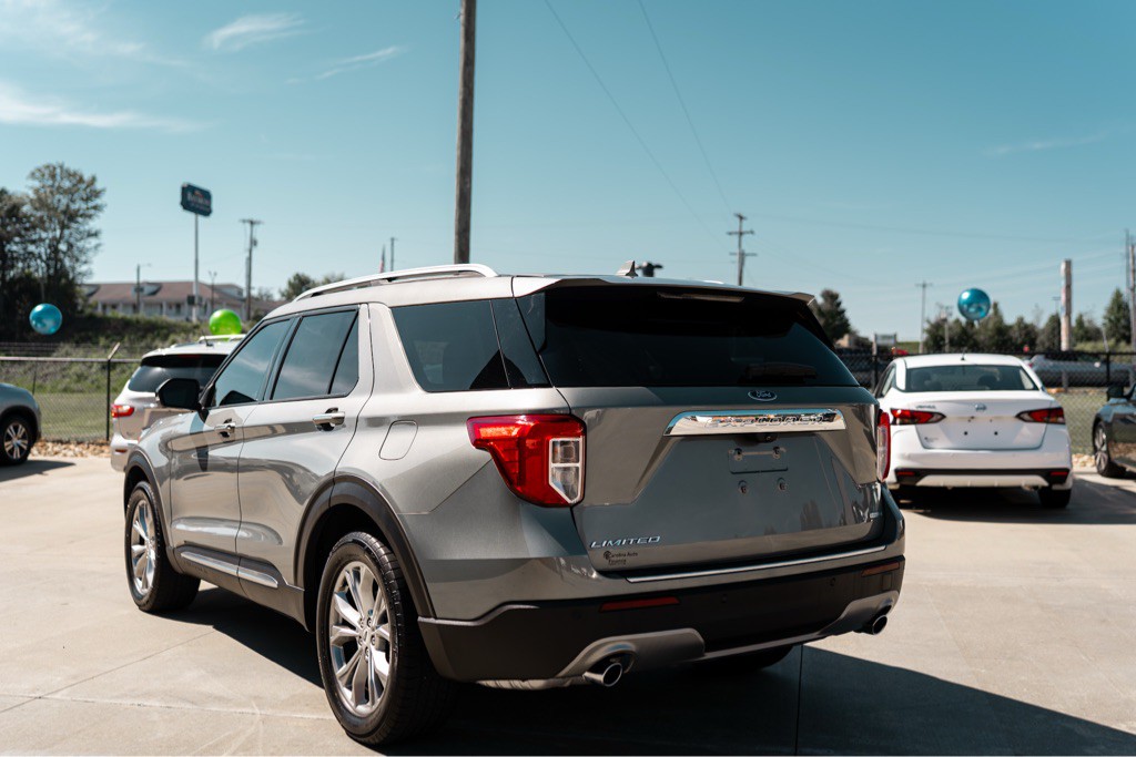 2020 Ford Explorer Image 4