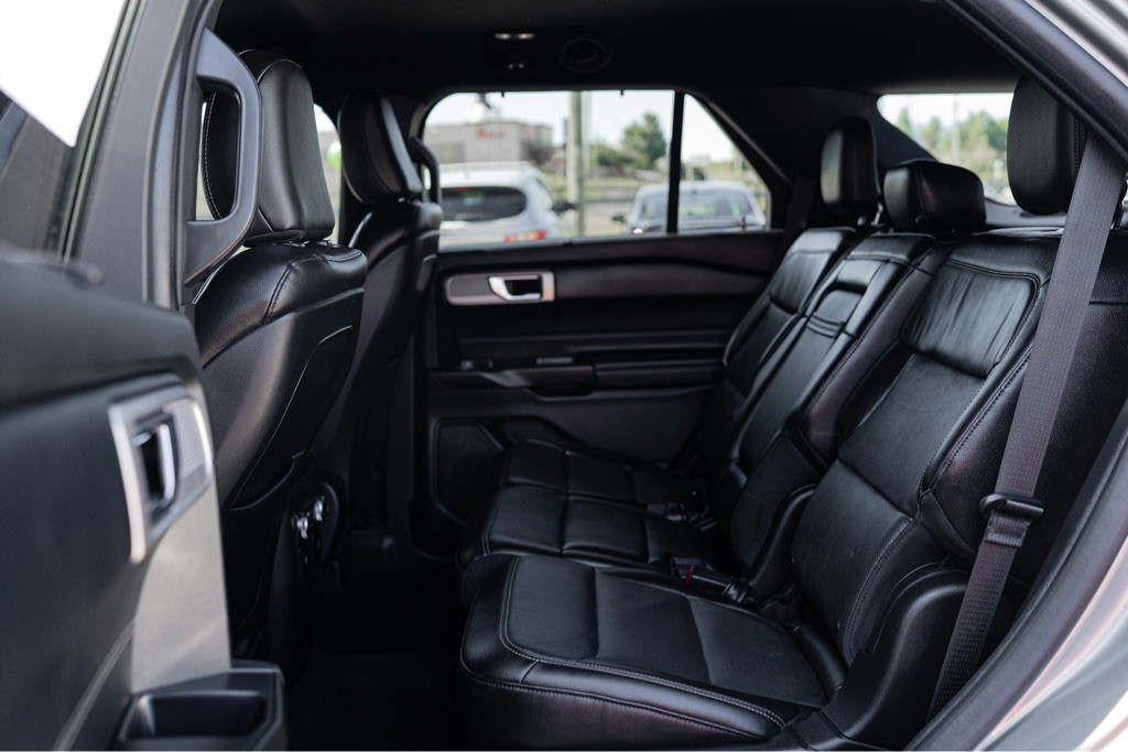 2020 Ford Explorer Image 7