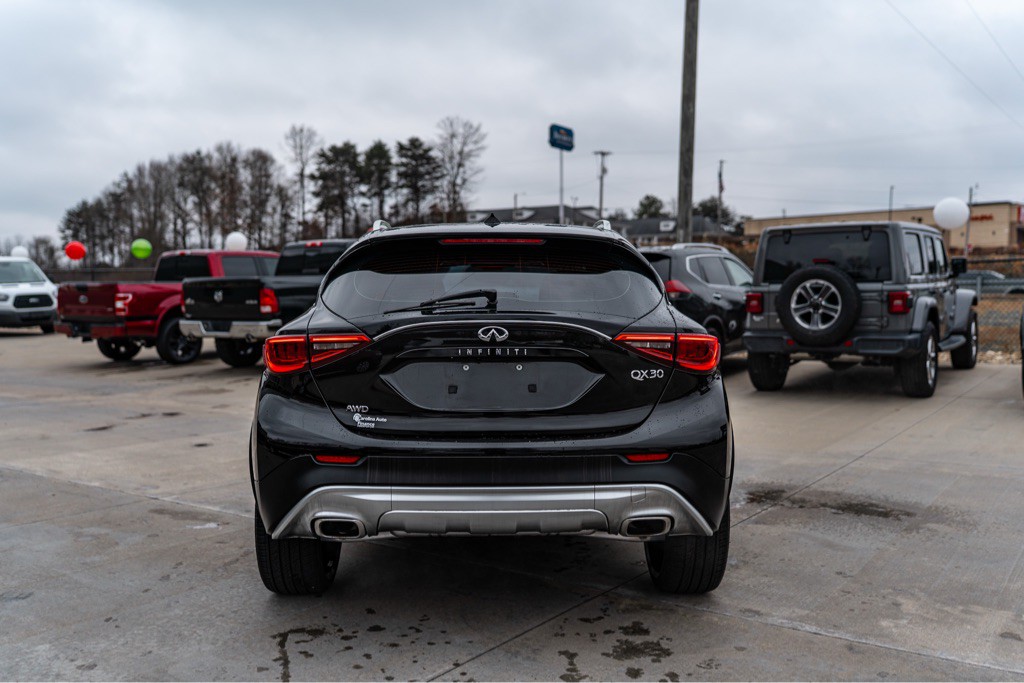 2019 INFINITI QX30 Image 3