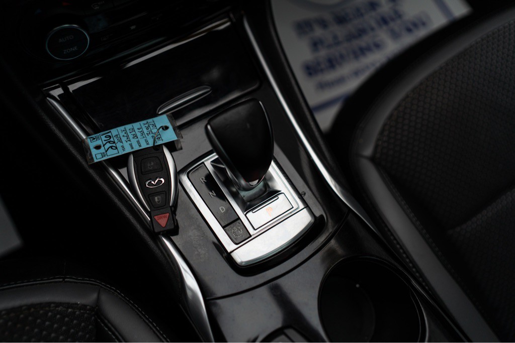 2019 INFINITI QX30 Image 21