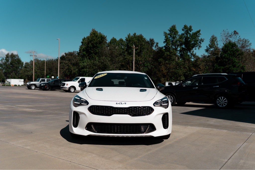 2023 Kia Stinger Image 3