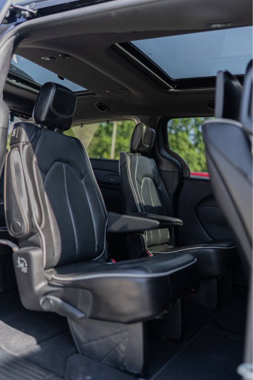 2019 Chrysler Pacifica Image 8
