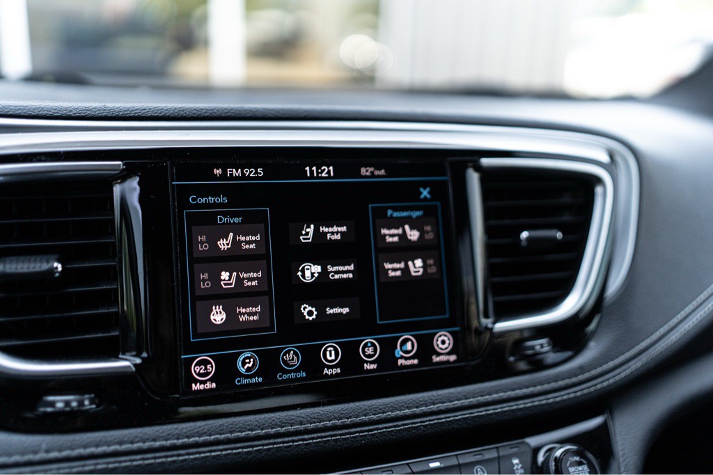 2019 Chrysler Pacifica Image 18