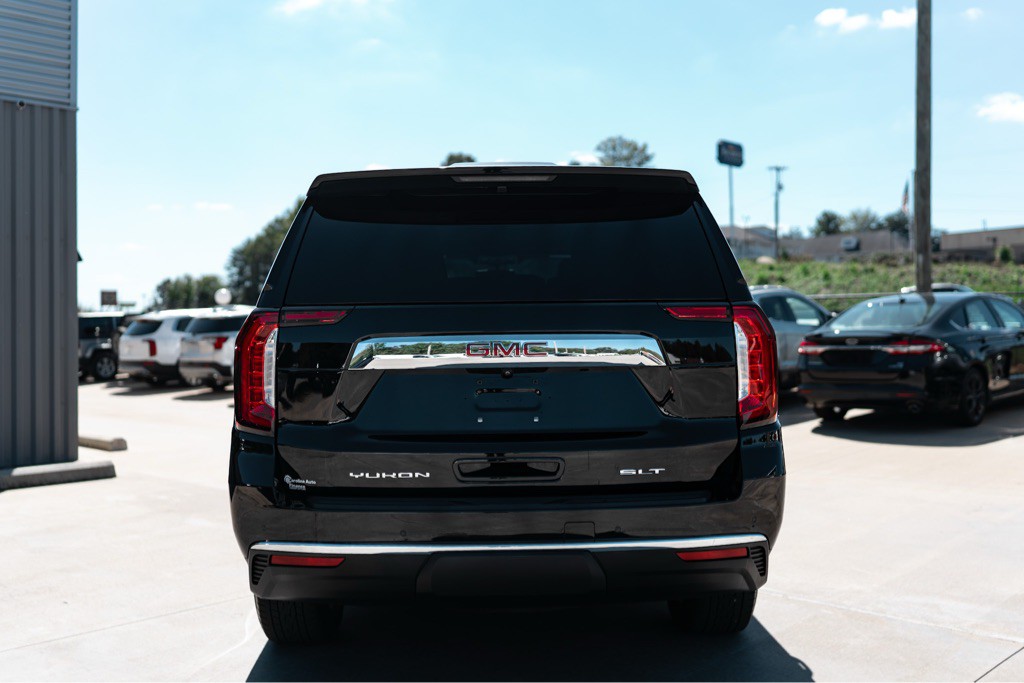 2022 GMC Yukon Image 5