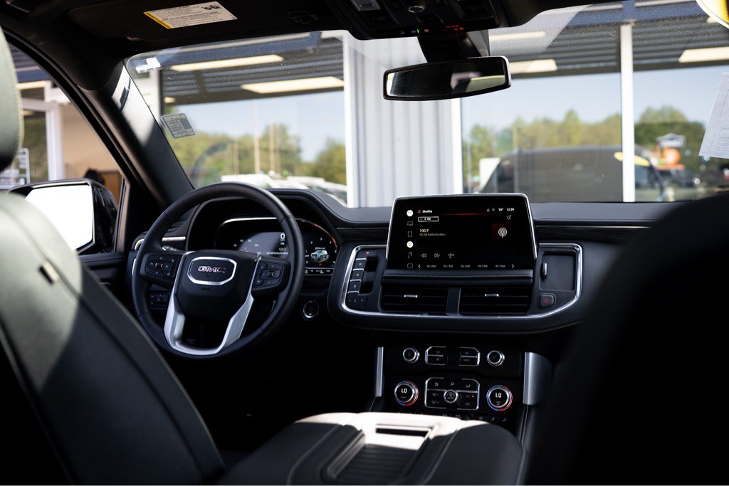 2022 GMC Yukon Image 7