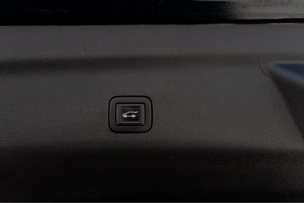 2022 GMC Yukon Image 27