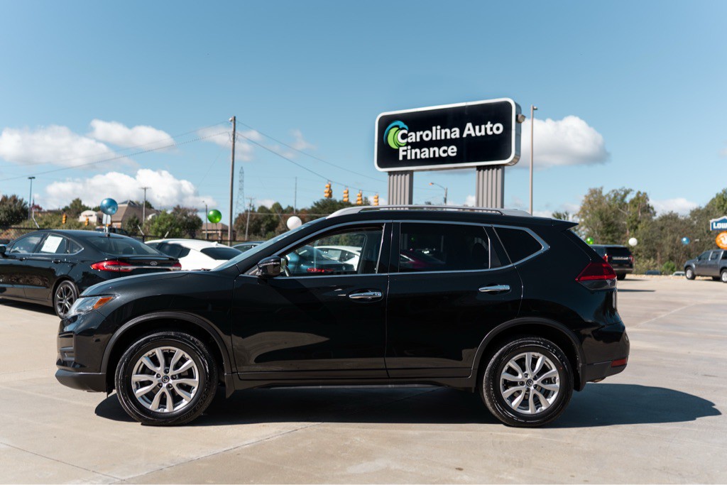 2018 Nissan Rogue Image 3
