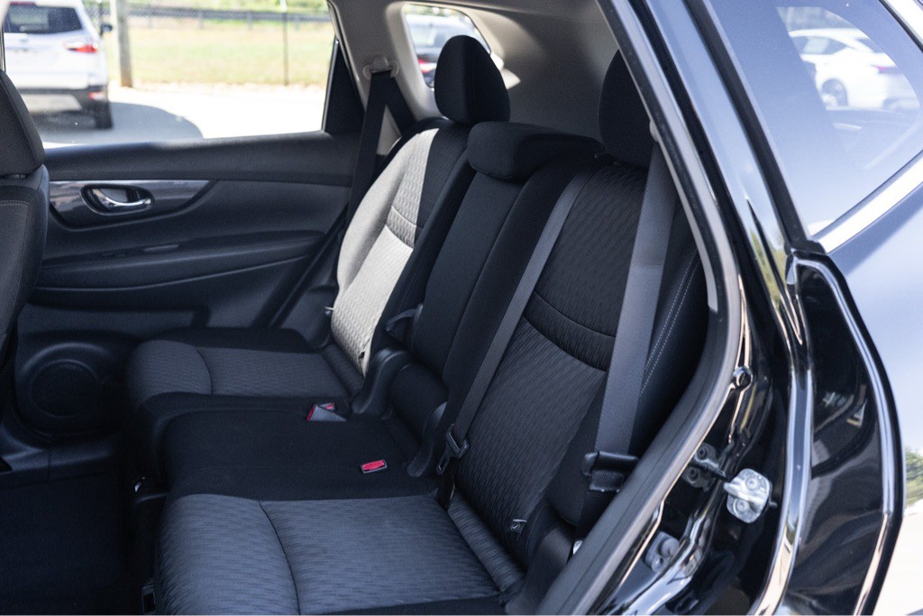 2018 Nissan Rogue Image 9