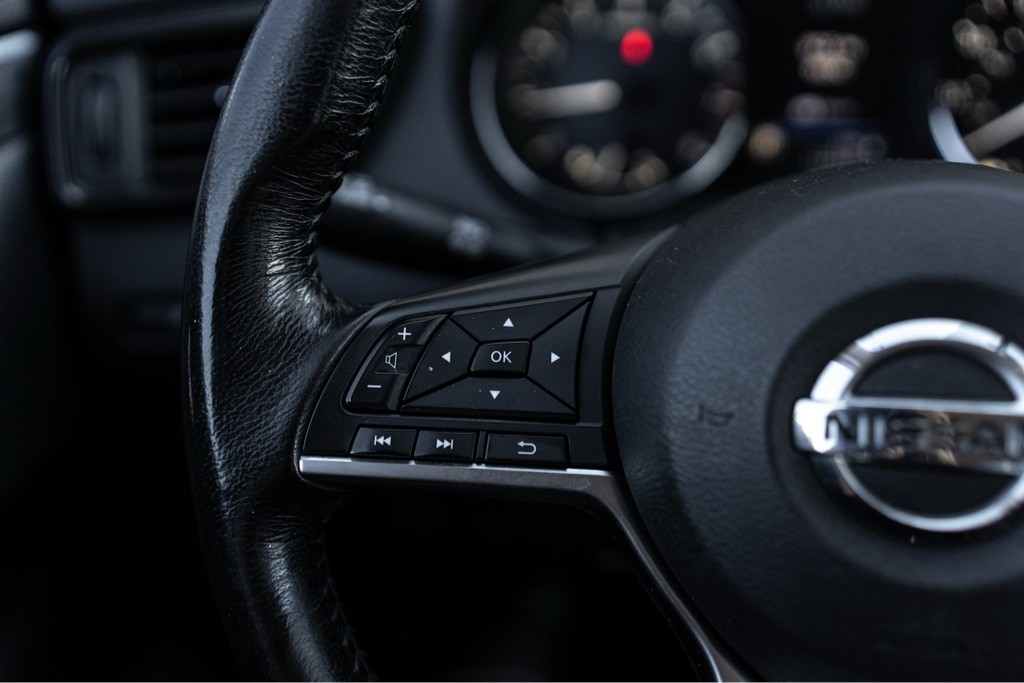 2018 Nissan Rogue Image 11