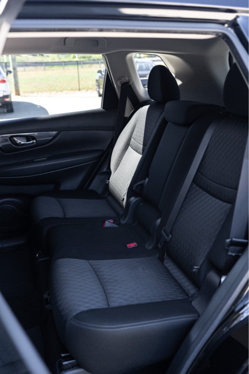 2018 Nissan Rogue Image 14