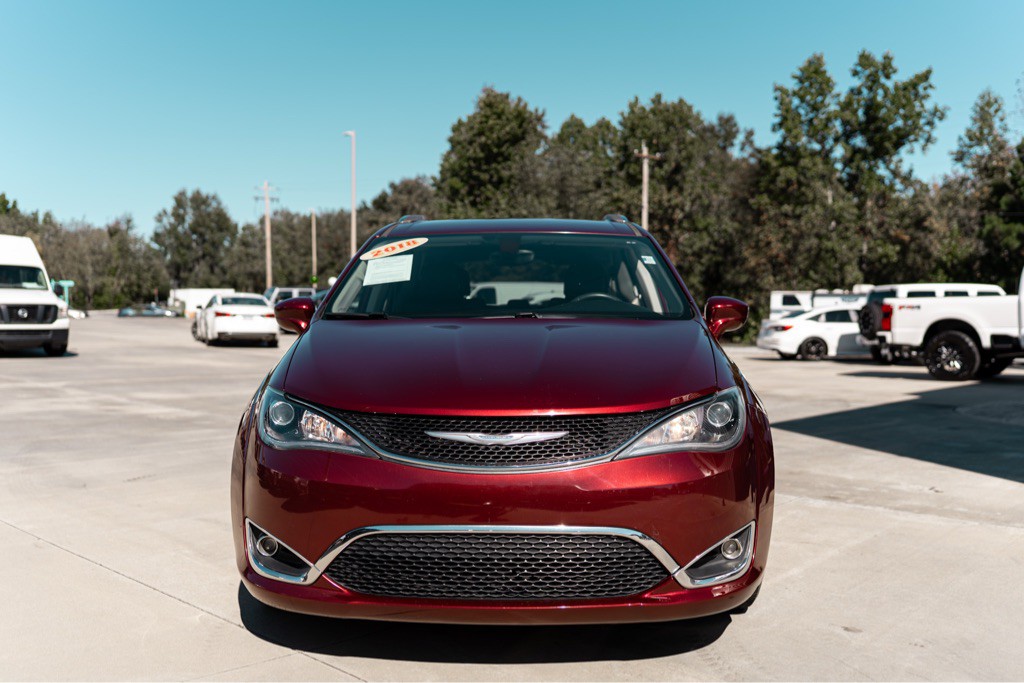 2018 Chrysler Pacifica Image 4