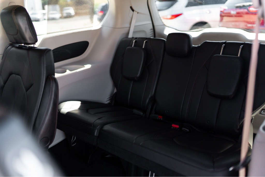 2018 Chrysler Pacifica Image 10