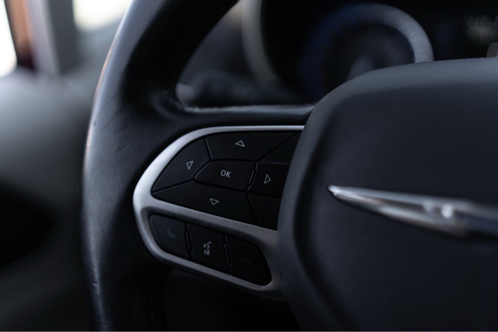 2018 Chrysler Pacifica Image 16