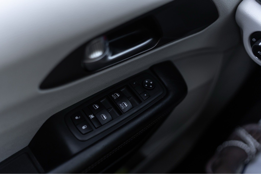 2018 Chrysler Pacifica Image 18