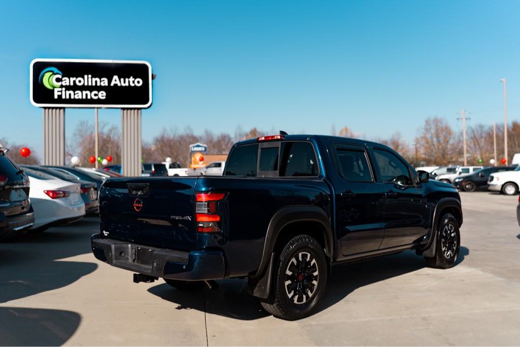 2022 Nissan Frontier Image 3