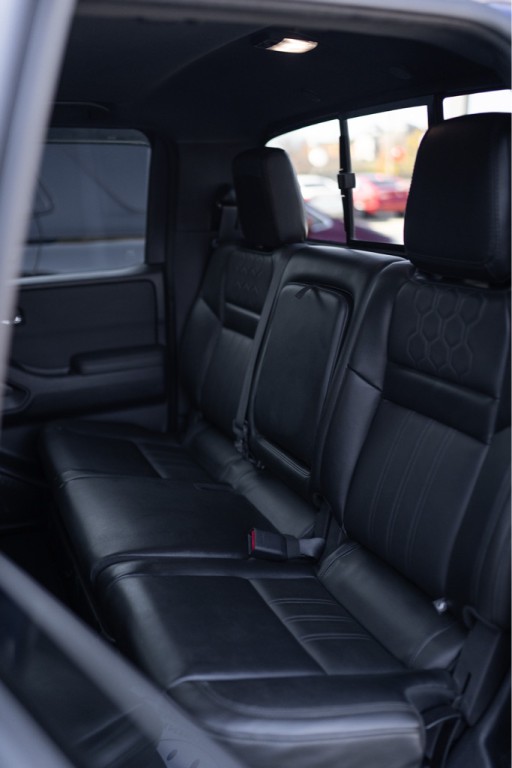 2022 Nissan Frontier Image 8