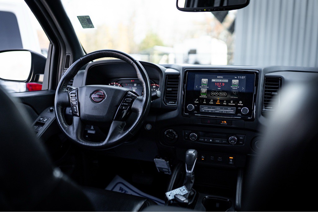 2022 Nissan Frontier Image 9