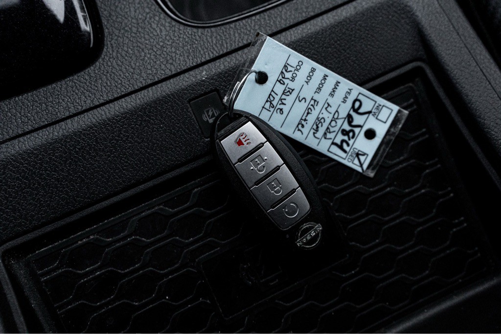 2022 Nissan Frontier Image 17