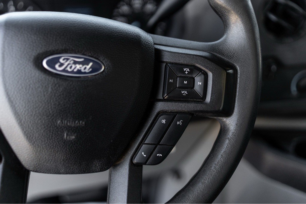 2021 Ford Econoline Image 9