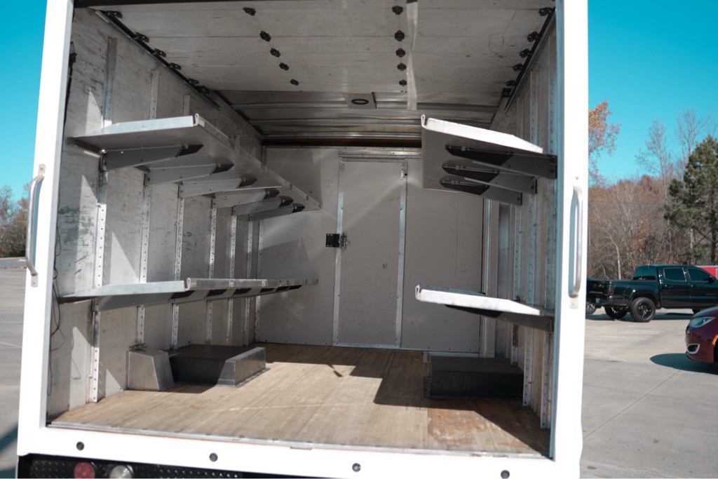 2021 Ford Econoline Image 11