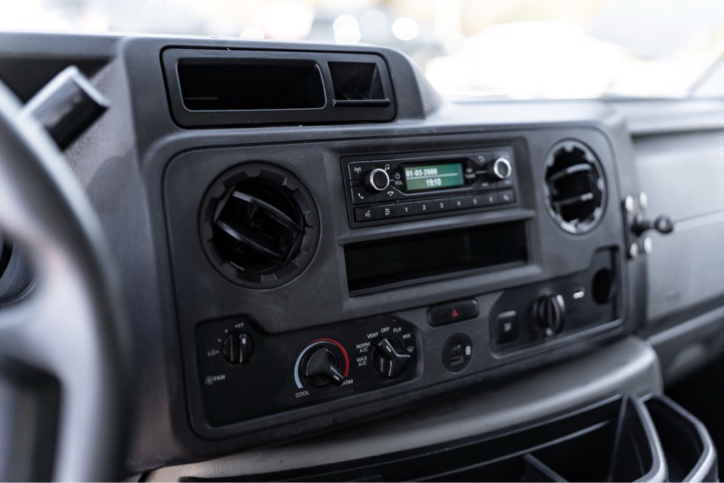 2021 Ford Econoline Image 13