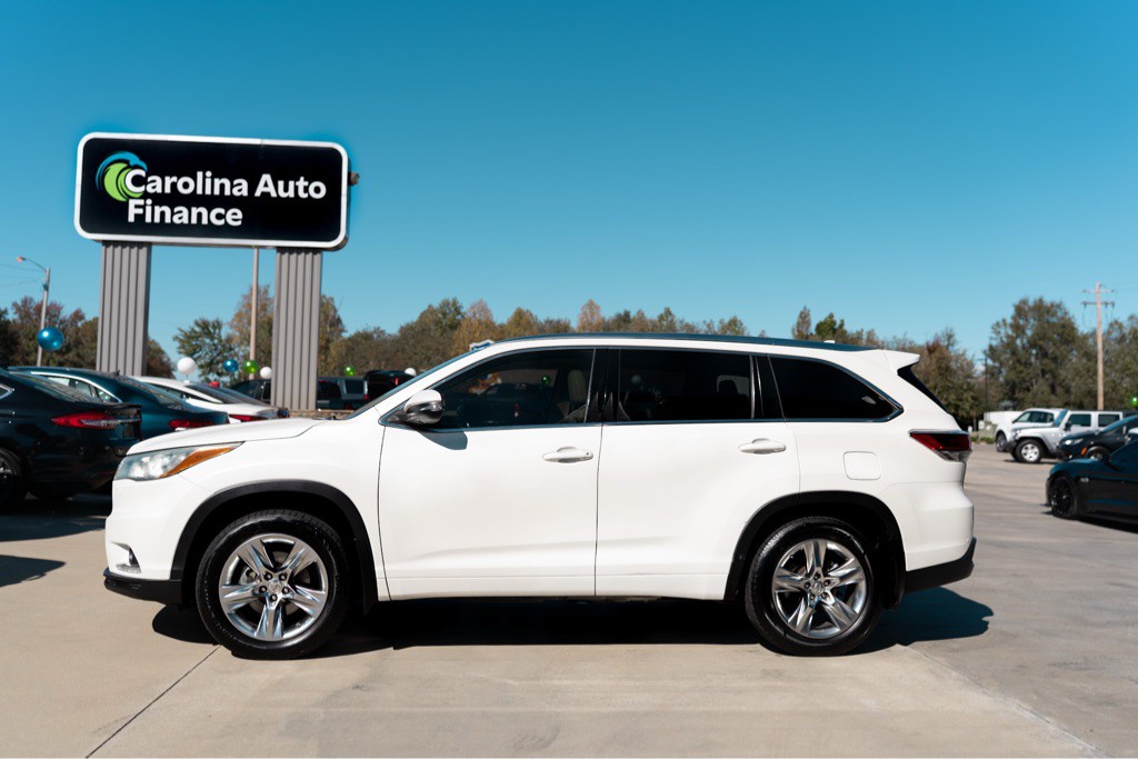 2015 Toyota Highlander Image 4