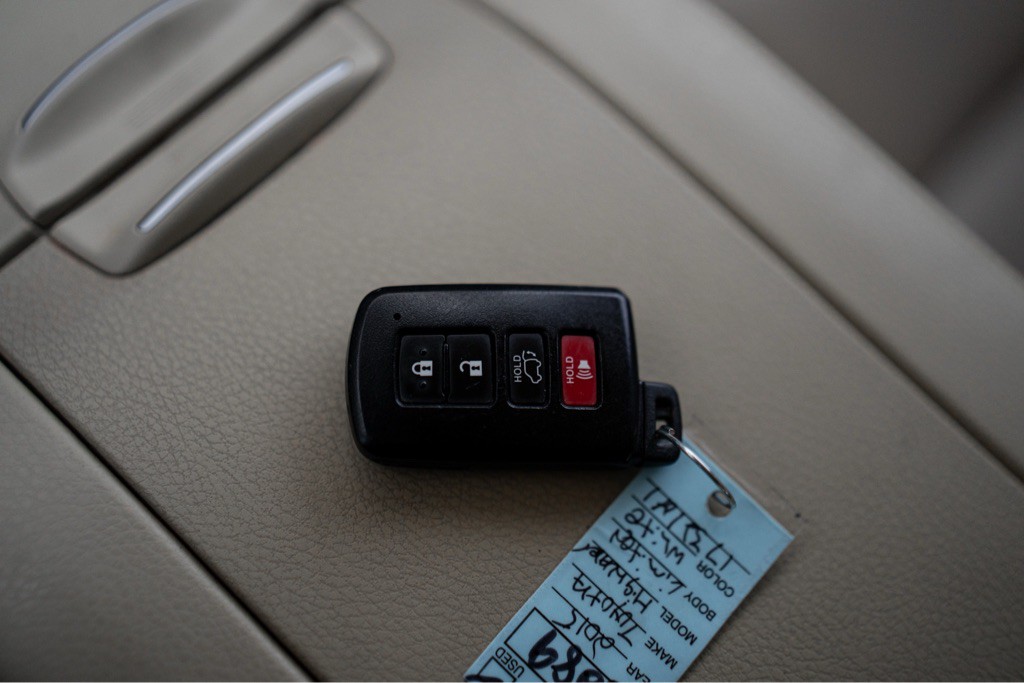 2015 Toyota Highlander Image 23