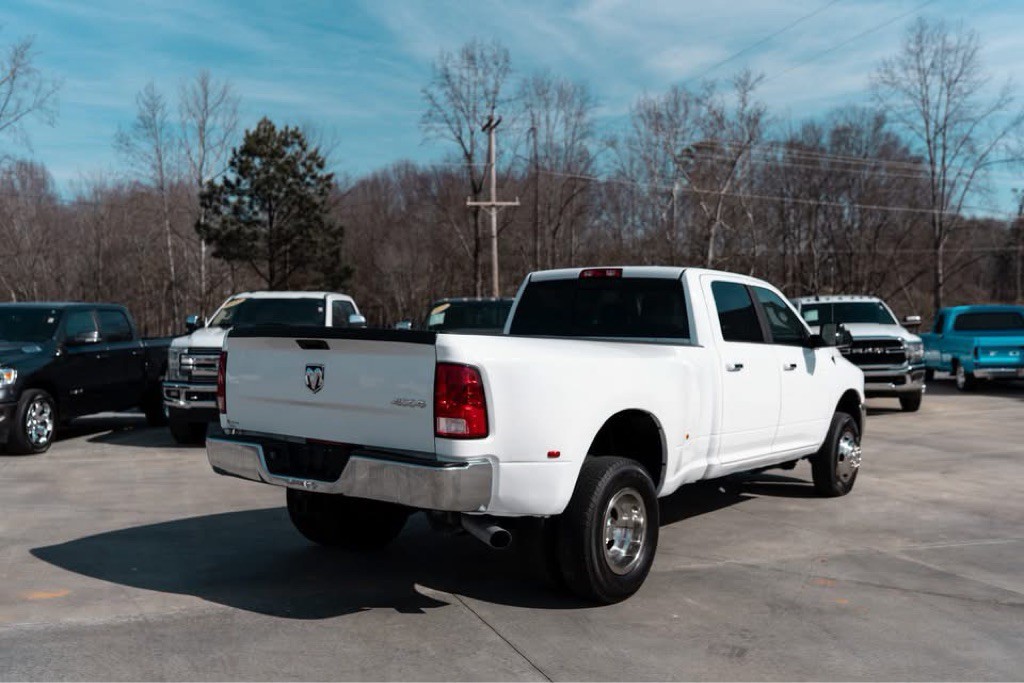 2016 RAM 3500 Image 3