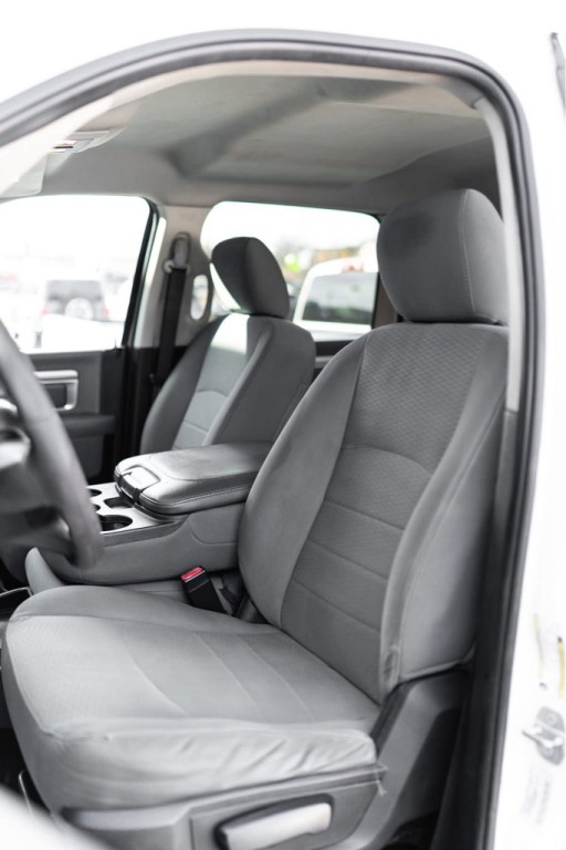 2016 RAM 3500 Image 5