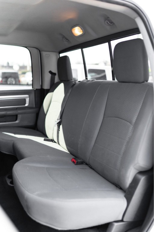 2016 RAM 3500 Image 6