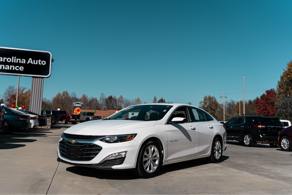 2021 Chevrolet Malibu Image 1