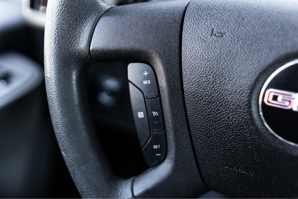 2018 GMC Savana Image 11