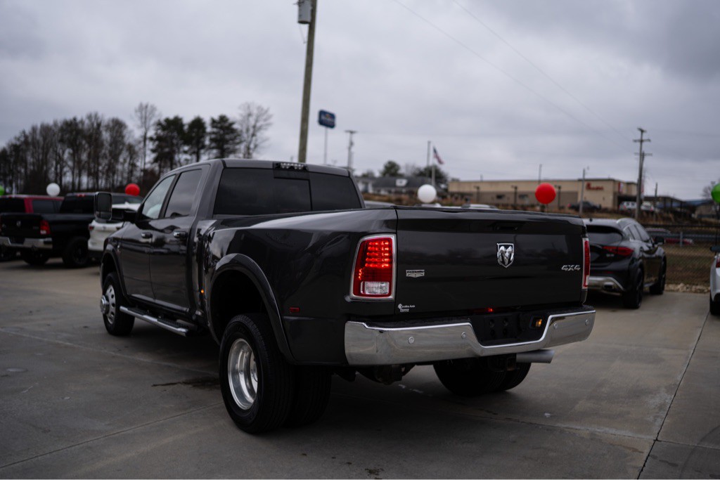 2016 RAM 3500 Image 5