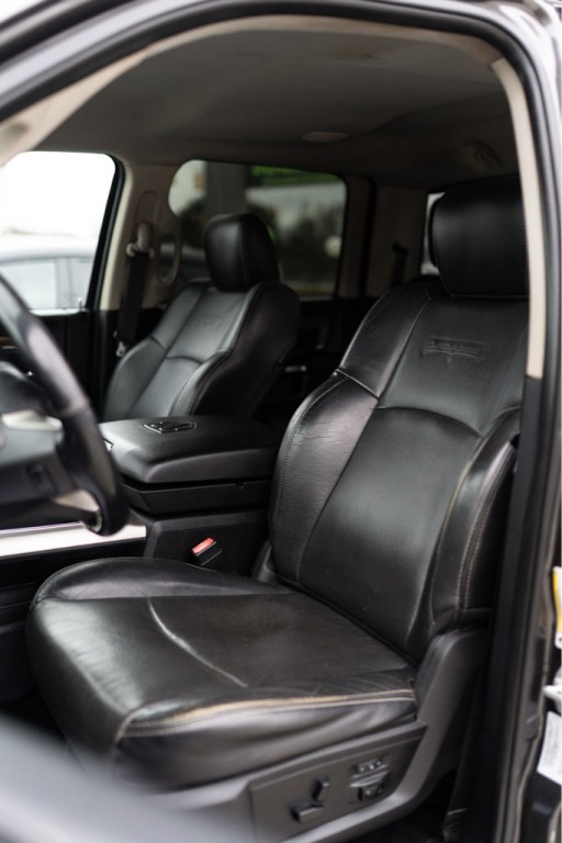 2016 RAM 3500 Image 8