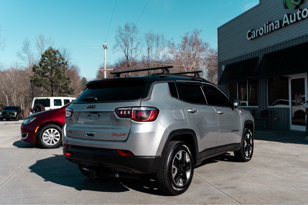 2018 Jeep Compass Image 2