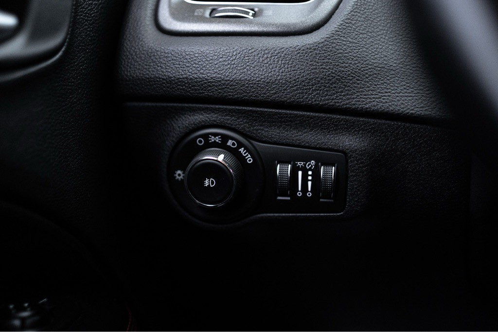 2018 Jeep Compass Image 14