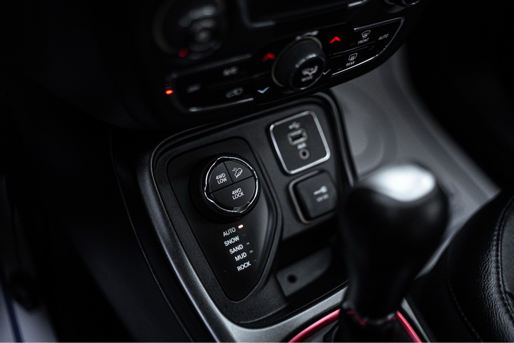 2018 Jeep Compass Image 21