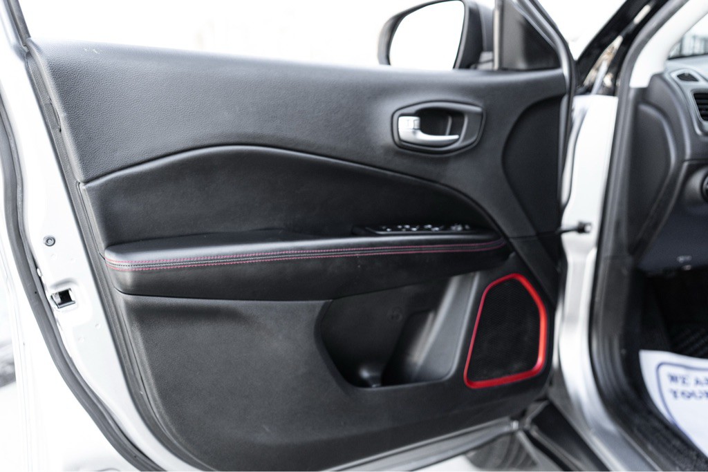 2018 Jeep Compass Image 23