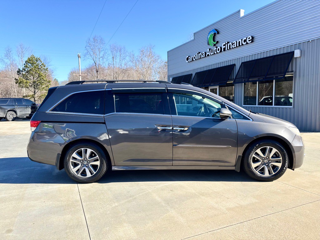 2015 Honda Odyssey Image 4
